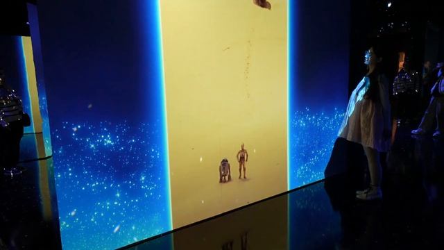 Disney100 The Exhibition Vlog ✨ OPENING DAY ExCel London & Disney Store Oxford Street смотреть онлайн