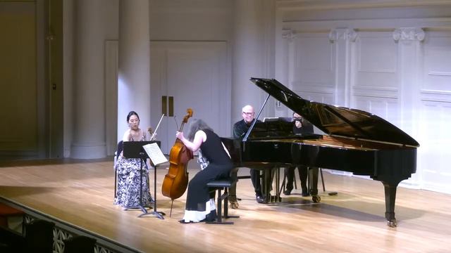 Abe Stokman plays Schubert смотреть онлайн