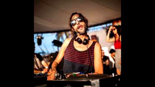 Ricardo Villalobos Awakenings 2004 Live 3fm Cable 07 03 2004