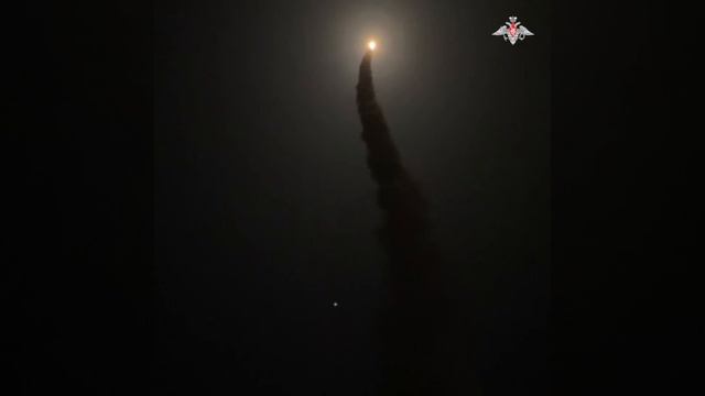 Расчет оперативно-тактического ракетного комплекса «Искандер» осуществил ночные пуски. смотреть онлайн