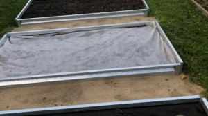 Собрал металлические грядки, чтобы хватило лет на 15