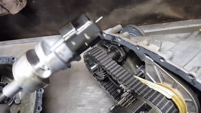 Hummer H3 Transfer Case Service Pt 1 смотреть онлайн