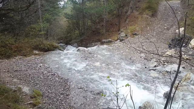 Ялта. Река Уч-кош. Красивые кадры смотреть онлайн