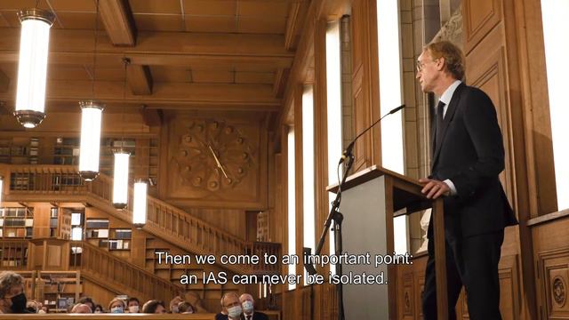 LIAS (Leuven Institute for Advanced Study) - The aftermovie with Robbert Dijkgraaf смотреть онлайн