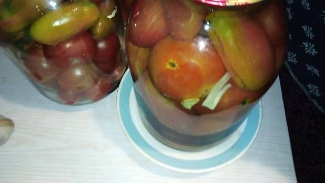ОЧЕНЬ ВКУСНЫЕ СЛАДЕНЬКИЕ МАРИНОВАННЫЕ ПОМИДОРЫ НА ЗИМУ БЕЗ УКСУСА. смотреть онлайн