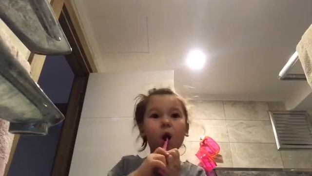 Амелия. это не клей? смотреть онлайн