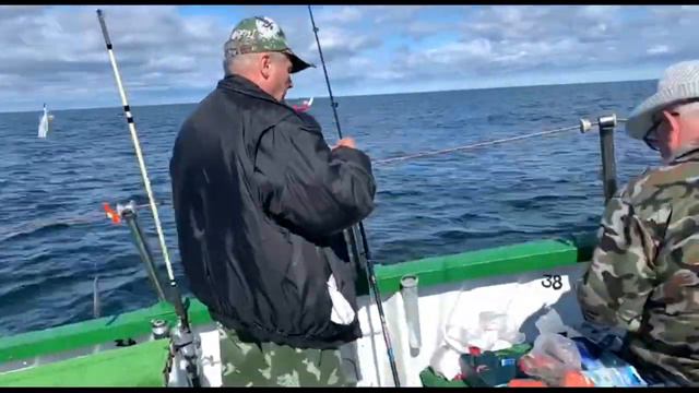 Морская рыбалка , ловлю треску! смотреть онлайн