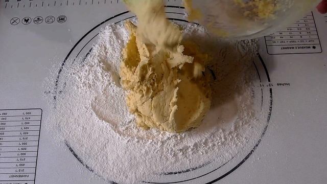 Печенье на желтках/Cookies on yolks смотреть онлайн