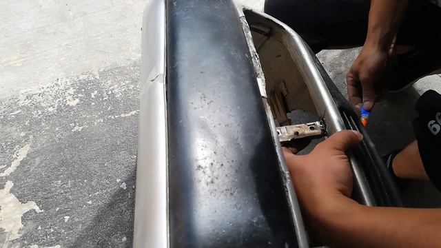 СТО на Дому.Ремонт бампера Сода и Клей!?! смотреть онлайн