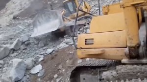 Здесь ошибаться нельзя, работа бульдозеров