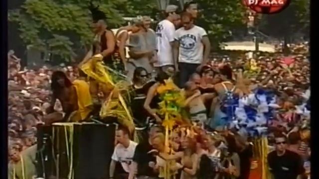 BERLIN CLUBBING 1997 incl. LOVE PARADE 97* & Clubs : TRESOR; E -WERK, BUNKER ... смотреть онлайн