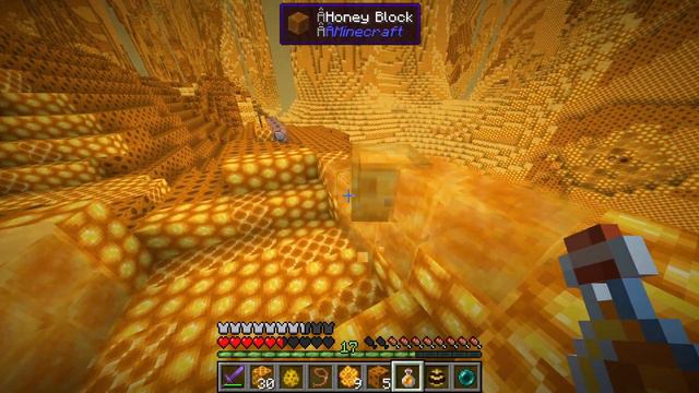 Minecraft: THE BUMBLE (BRAND NEW DIMENSION, MOBS, & ENCHANTMENTS) Mod Showcase смотреть онлайн