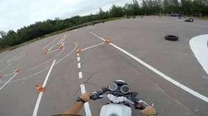 Упражнение на площадке на сдачу экзамена категории а