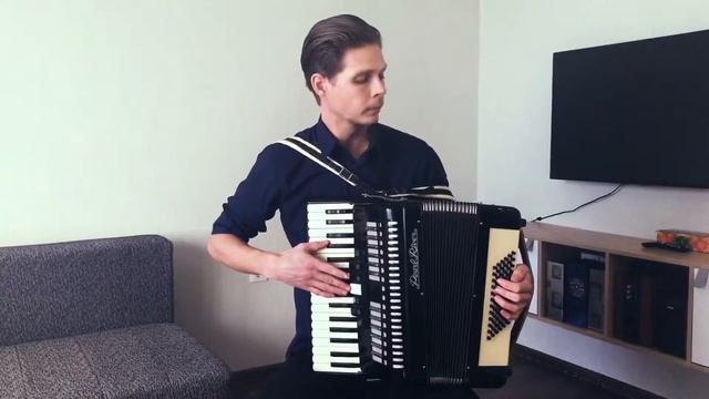 Красивое исполнение! Душа развернулась, затем свернулась! «Чардаш» В.Монти смотреть онлайн