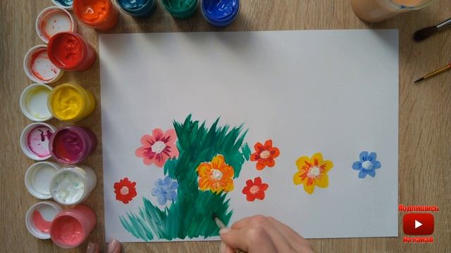 Рисуем цветочную полянку. Гуашь. смотреть онлайн