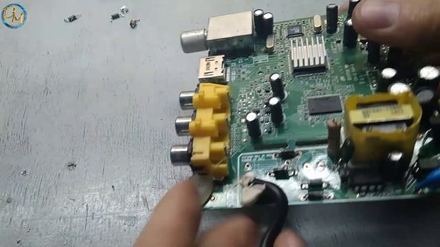 тв ПРИСТАВКА DColor DC921HD не включается, ремонт смотреть онлайн