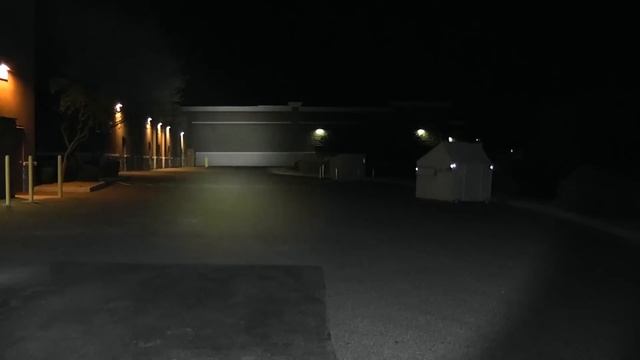 Fenix RC40 Beamshots (100 Meters) смотреть онлайн
