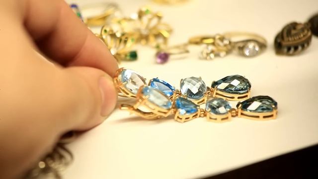 Как правильно хранить украшения. Ювелир. Хранение украшений. смотреть онлайн