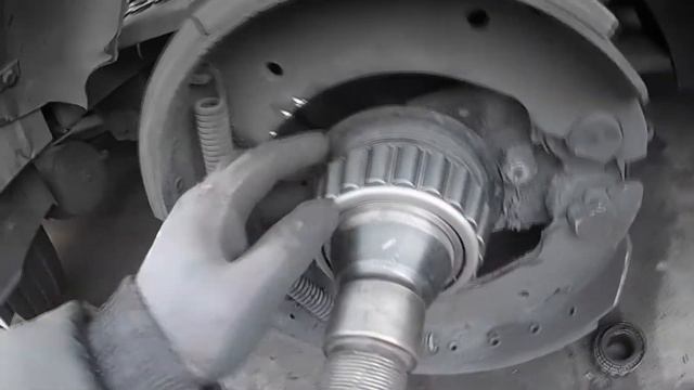 Замена подшипников на ступице BPW (вариант 2) смотреть онлайн