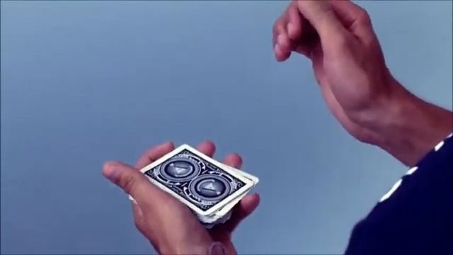 Обучение тасованию карт. Еще один вариант дрибла. смотреть онлайн