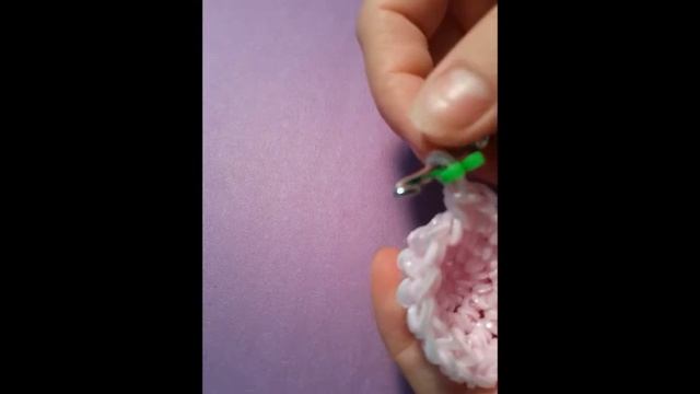 Коровка из резиночек rainbowloom ЧАСТЬ 1 смотреть онлайн