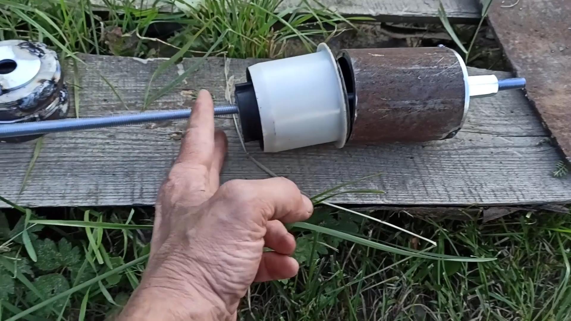 Выпрессовываем сайлентблоки задней балки двумя способами смотреть онлайн