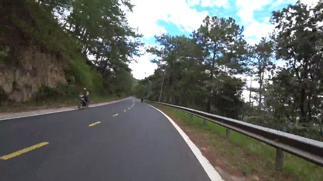 Вьетнам в сезон дождей/Серфинг/пляж Дананг смотреть онлайн