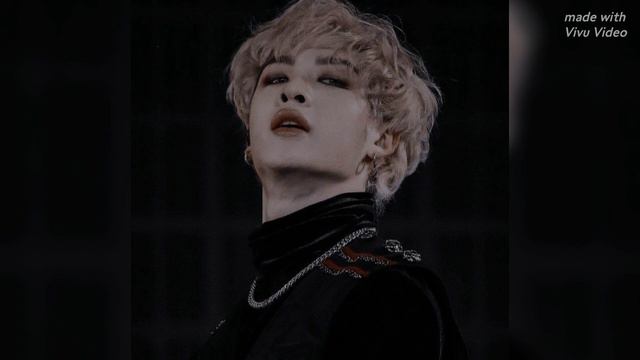 Бан чан поёт «Mockingbird» Bang Chan «Mockingbird»