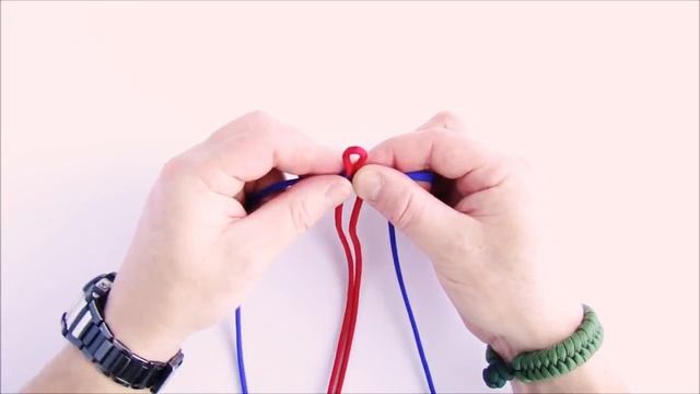 Как сделать браслеты из шнурки смотреть онлайн