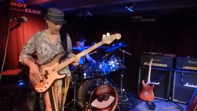 RANDY HANSEN & BAND - The Wind cries Mary (Encore) смотреть онлайн
