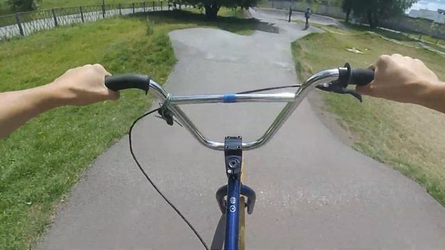 Покатушки в парке на BMX .Позитивная поездка . №2 смотреть онлайн