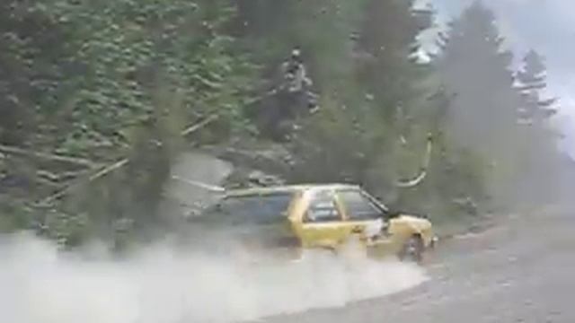 Volkswagen Scirocco - 2010 Galway-Cavendish Forest Rally смотреть онлайн