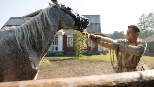 Нашумевший фильм ХОЛОП (5) смотреть онлайн