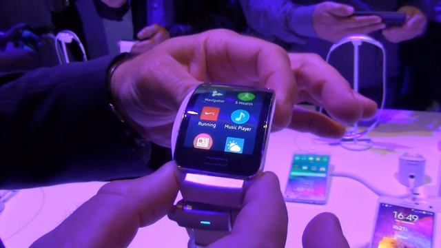 Samsung Galaxy Gear S смотреть онлайн
