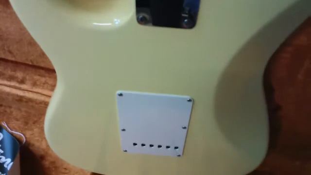 Fender Stratocaster Yngwie J. Malmsteen- 2007 смотреть онлайн