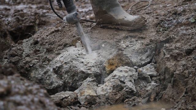 Бетон М350 VS BOSCHHAMMER 41Дж. смотреть онлайн