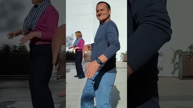"Неповторимый танец!!!" Парк Сокольники смотреть онлайн