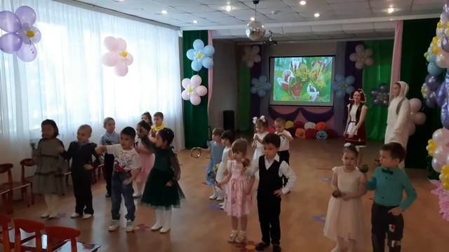 утренник посвященный празднику 8 Марта смотреть онлайн