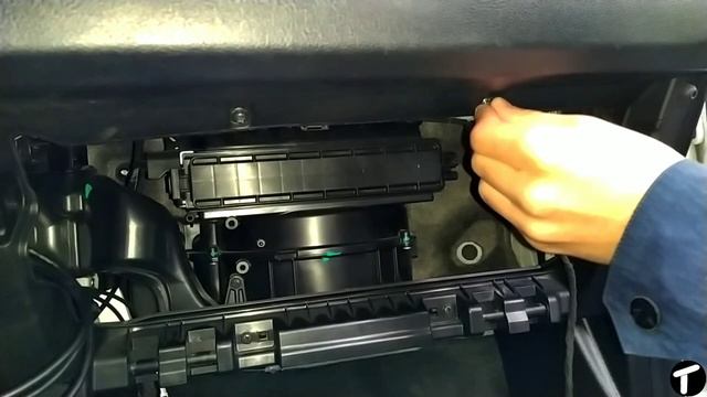 От такого не откажется ни один владелец KIA Rio 4. Как сделать подсветку в бардочке смотреть онлайн