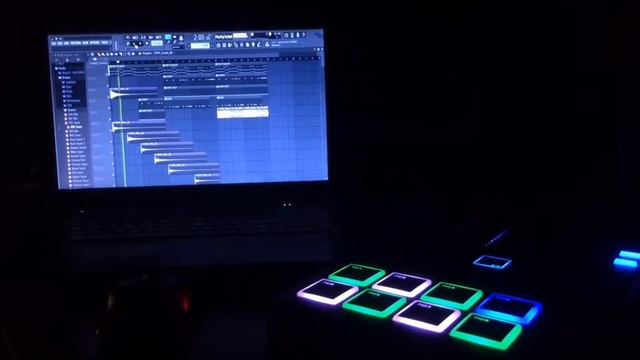 Trap music in fl studio12 alesis vx49 drum machine EvgenChernyak (музыкаа в машину биты) смотреть онлайн
