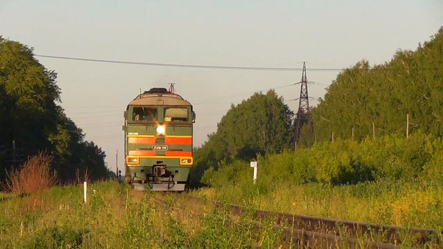 2ТЭ116-1114 с пригородным поездом Тавда - Егоршино смотреть онлайн