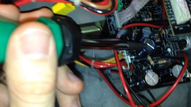 KRK Rokit5 Speaker Buzz Fixed! смотреть онлайн