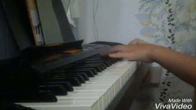 River flows in you на пианино с небольшой импровизацией смотреть онлайн