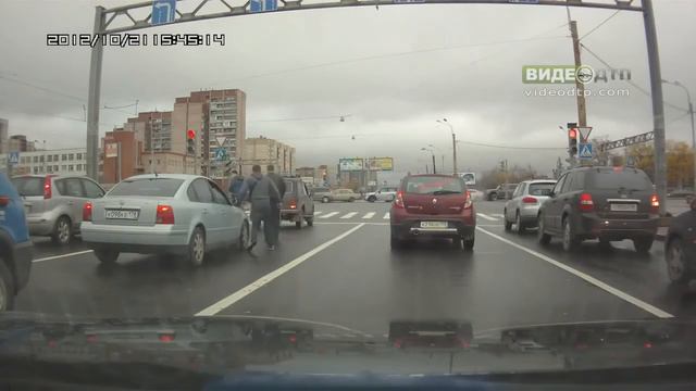 Беспредел на дорогах России Порча чужого имущества Дай Газу смотреть онлайн