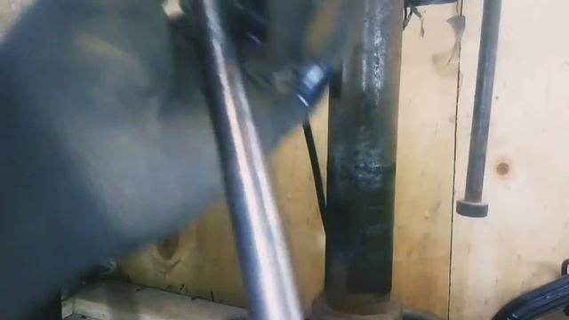 Restoration Bench Vise. Broken Vise