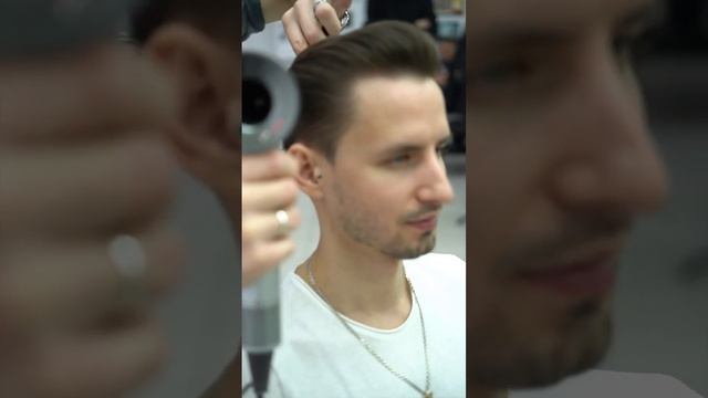 Мужская укладка феном ✔️ Mens hairstyle with hairdryer ✔️ #menshairstyle #howtostylehair #menshair смотреть онлайн