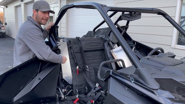 RZR Pro XP 2 Seat Auxiliary Fuel Tank! Gain 4 Gallons & Ride Longer! смотреть онлайн
