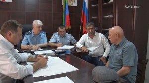 Выездной приём прокурора Казбековского района в с.Гуни.mpg