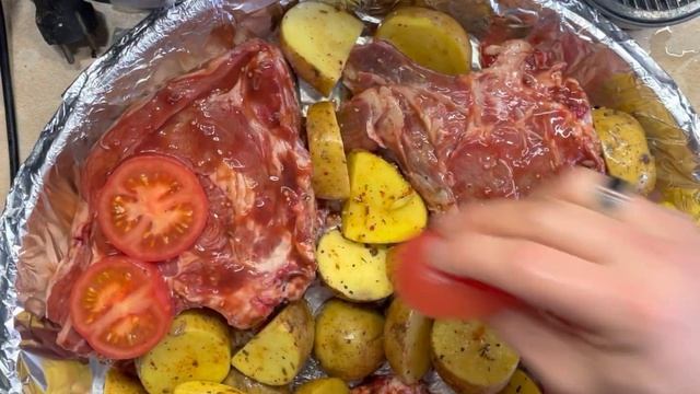 ШИКАРНОЕ МЯСО ПО РУССКИ В ДРОВЯНОЙ ПЕЧИ?? смотреть онлайн