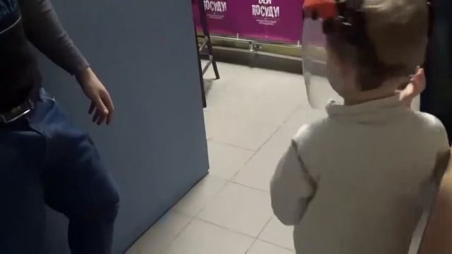 СПАНЧ БОБ  (Губка Боб)  КАФЕ  БЬЕМ ПОСУДУ